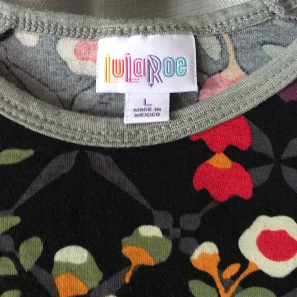 Lula Roe Randy Top - Picture 2 of 3